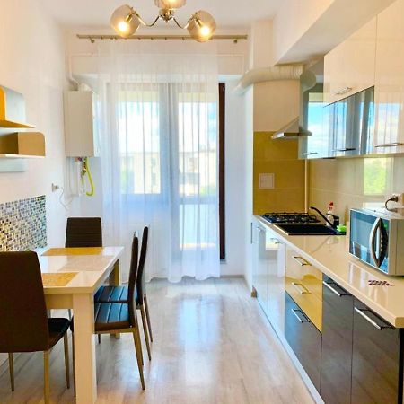 Karina New Flat Near Palas Mall Iasi Eksteriør bilde